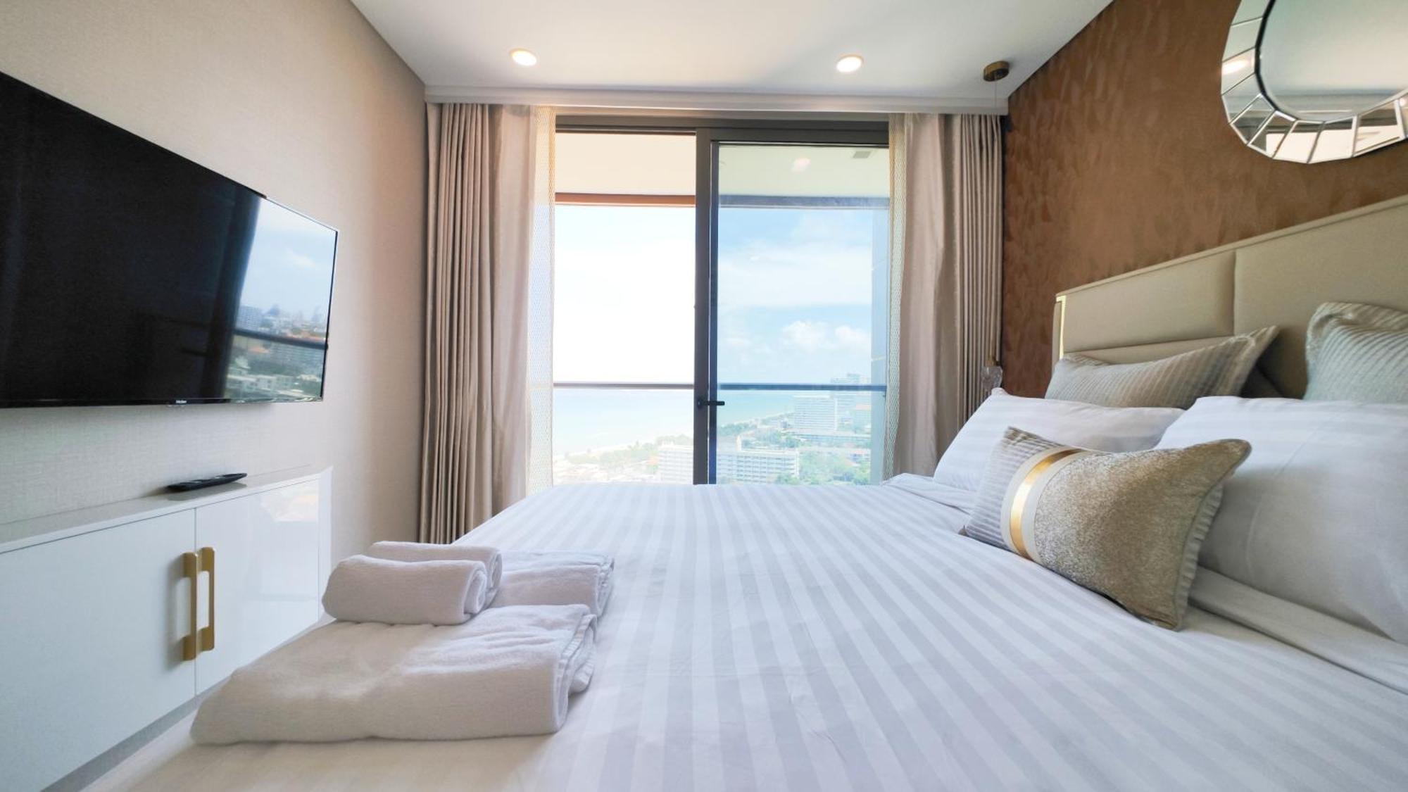 Appartamento The Astra Sky River Jomtien Beach Esterno foto